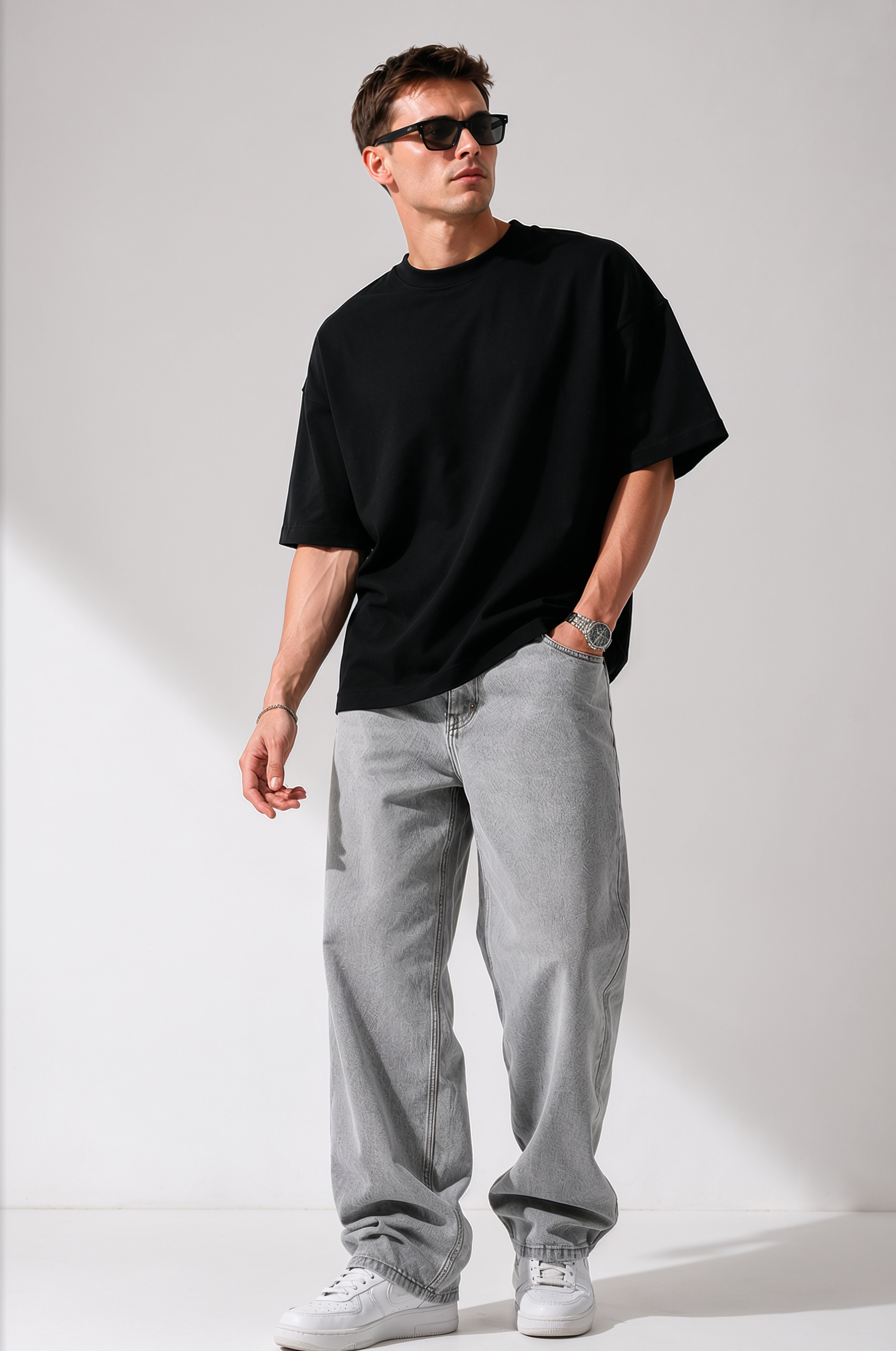 Hashiriya Men Oversized Classic T-Shirt